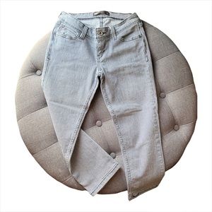 Levi’s flexible summer jeans / women ankle jeans / size 26